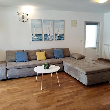 Apartman Marina Veruda Pula Exterior photo