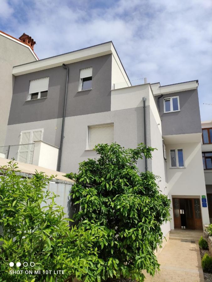 Apartman Marina Veruda Pula Exterior photo