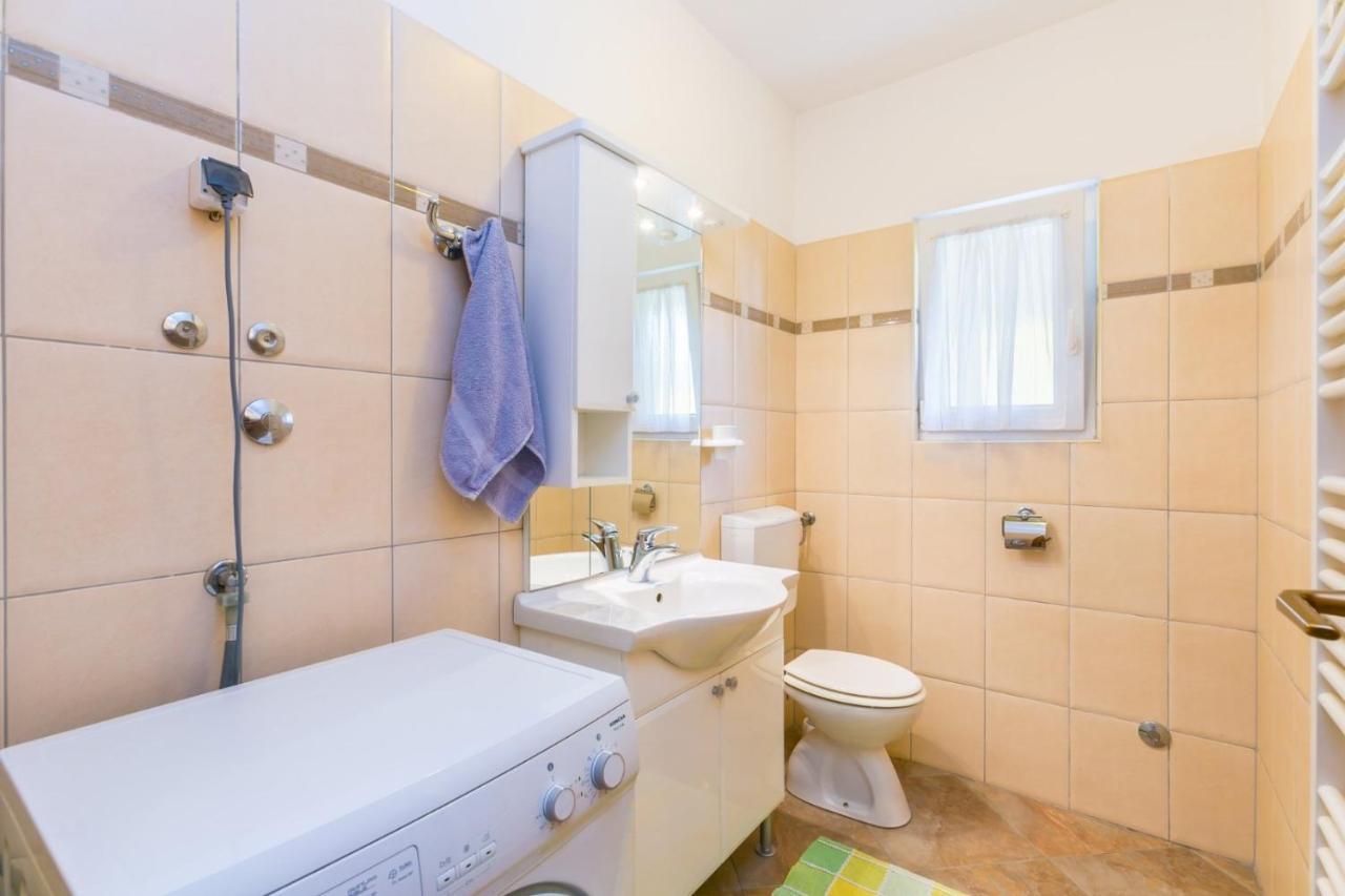 Apartman Marina Veruda Pula Exterior photo